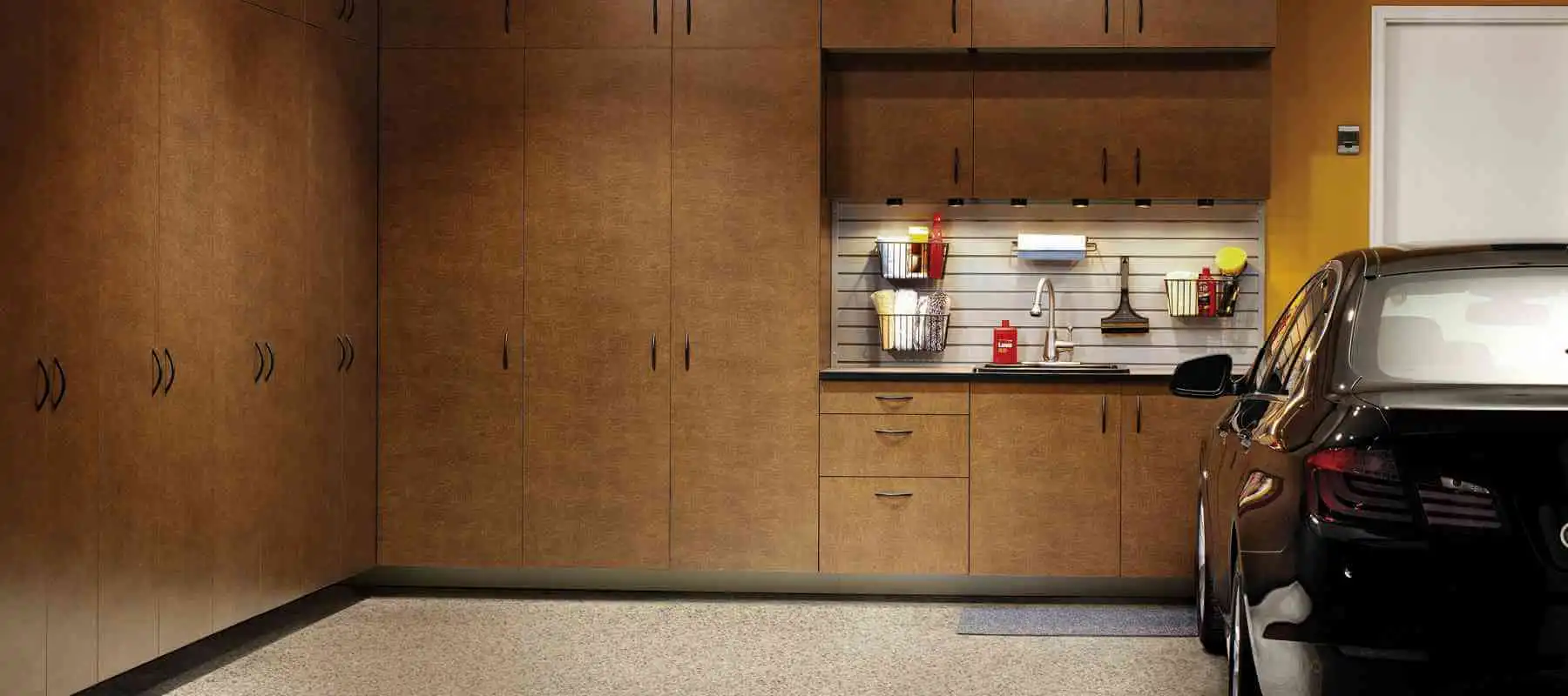 4 Seasonal Storage Tips for Garage Tools